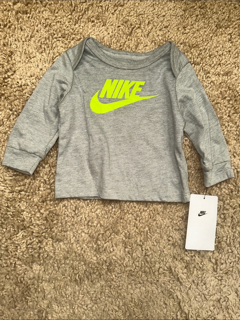 NWT Nike Long Sleeve Gray & Neon Green T-Shirt (6 Months)